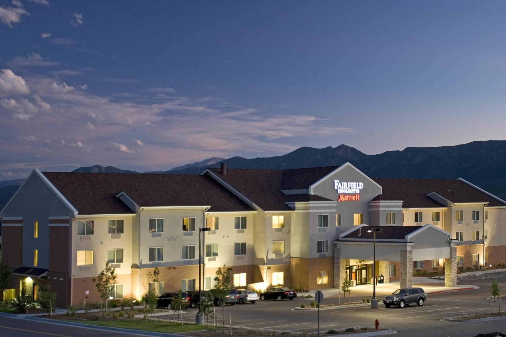Fairfield Inn And Suites By Marriott Colorado Springs North Air Force Academy Gleneagle Екстериор снимка