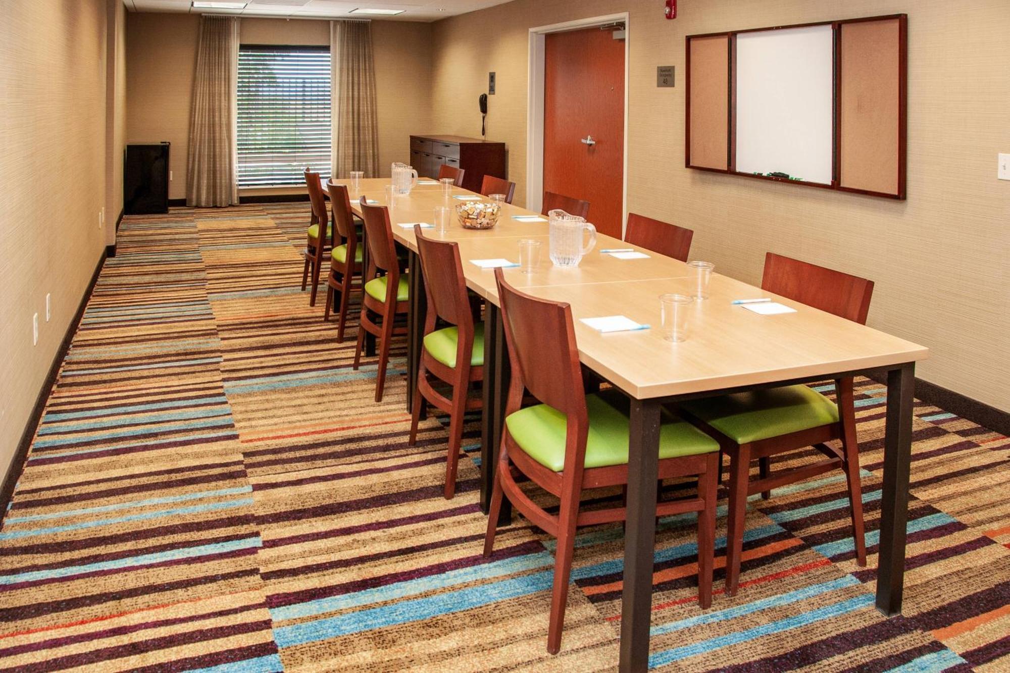 Fairfield Inn And Suites By Marriott Colorado Springs North Air Force Academy Gleneagle Екстериор снимка